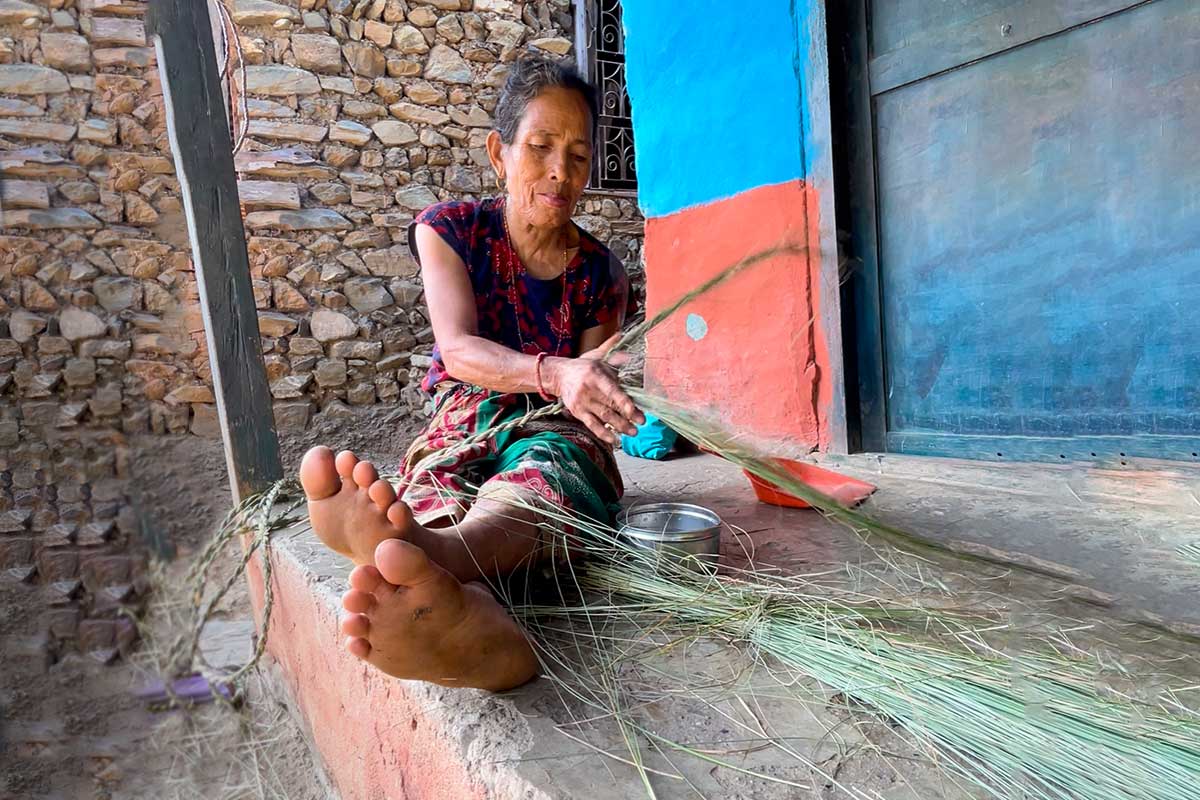 Making Rope from Babiyo grass at Khasrang Village in Nepal, A Dying Craft